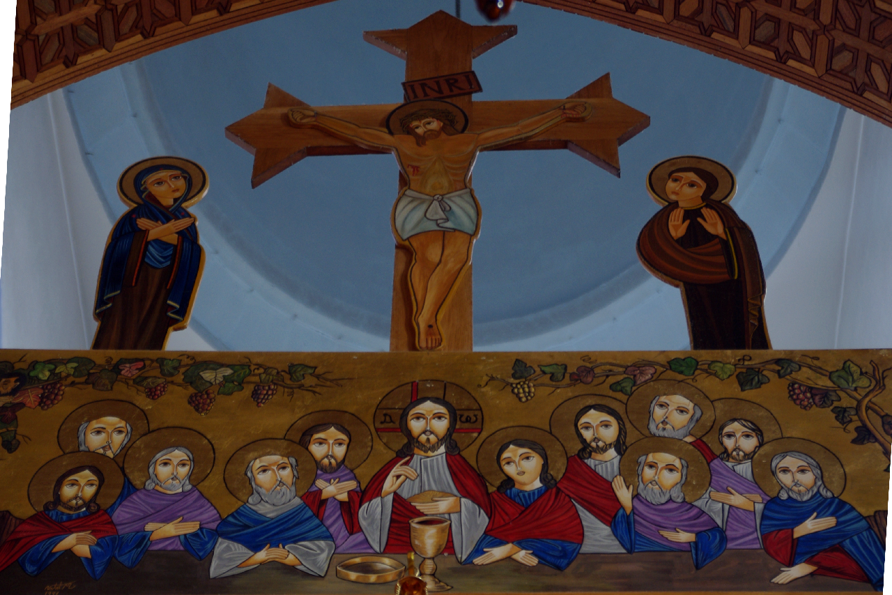 Jesus am Kreuz, darunter seine Mutter und der Lieblingsjünger