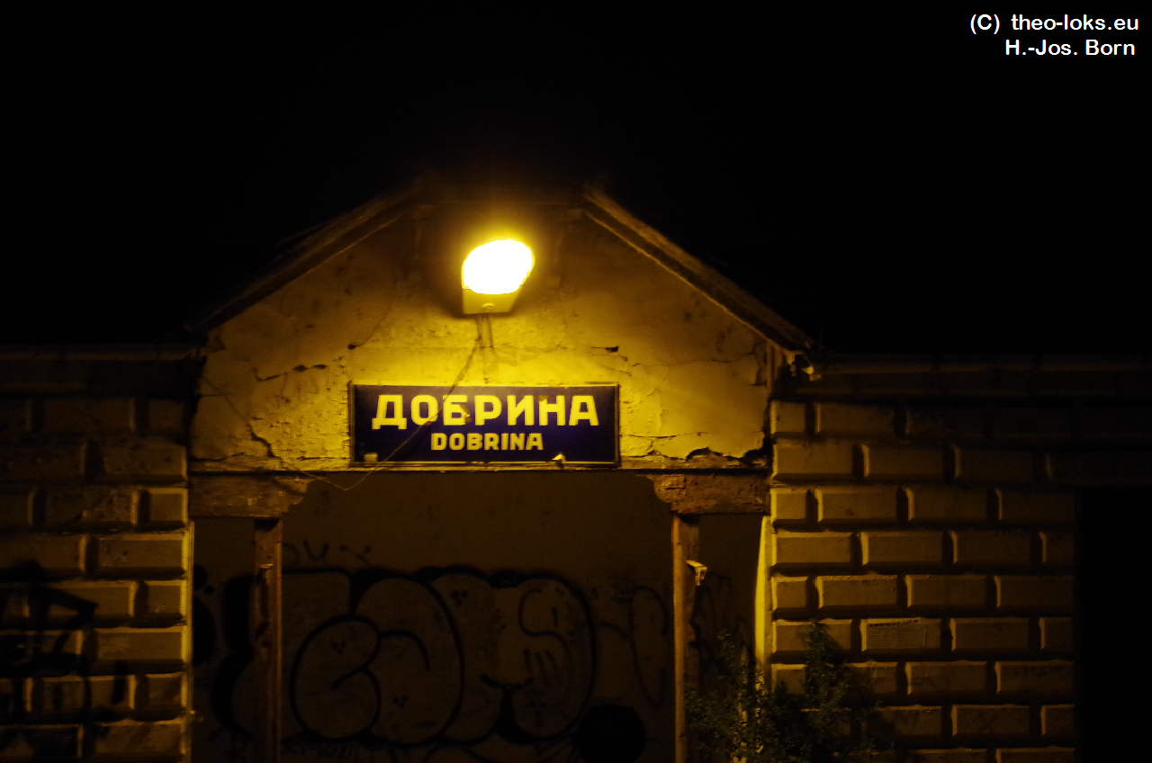 Haltepunkt Dobrina bei Nacht